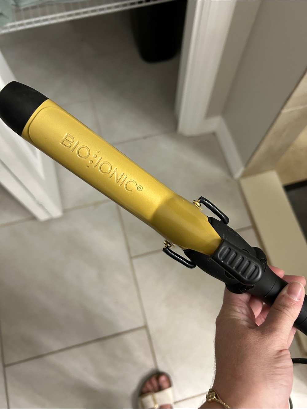 Bio Ionic Gold Curling Wand for Women - Gold